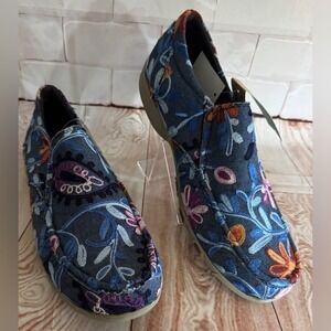 Roper Blue Floral Embroidered Loafers NEW‎ WITH TAGS Size 9